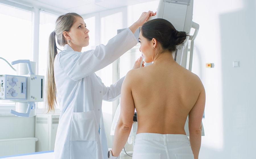 Direitos da Pessoa com Câncer de Mama em 2026: Isenção de IR, Saque FGTS e Testes Genéticos